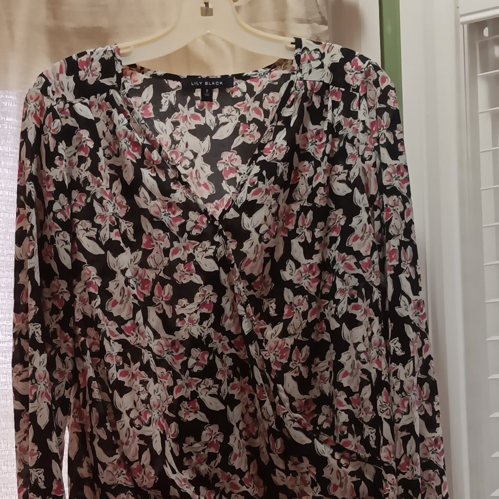 Lily Black Shirth